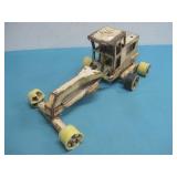 Vtg Metal & Plastic Tractor Toy 16'
