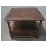Wood Henredon Coffee Table 28' x 28' x 21'