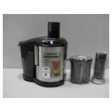 Waring Pro Juicerator JEX450 Powers On