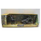 NIP Wildlife Hunter Hunter & Bear Toy Set