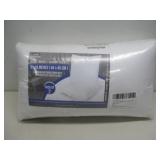 NIP Utopia Bedding 18' x 18' Pillow Insert 2 Pack