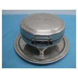 Vtg Universal E9914 Waffle Maker Powers On