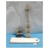 Assorted Wooden Decor