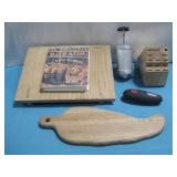 Chicago Cutler Knife Block, Cutting Board See Info