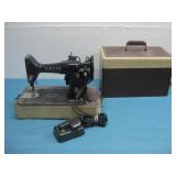 Vtg Singer 99k Electric Sewing Machine See Info