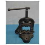 Vtg Cast Iron Bench-Mount Pipe Vise See Info
