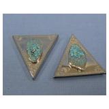 Vtg. Aluminum Triangle Bear Claw Collar Tips