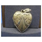 Vtg. Gold Filled Heart Locket For Photos 1 1/2'