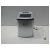 Ikich Ice Maker, Powers On