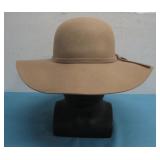 Woole Hat See Info