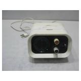 Fanon 2000 Roomate AM/FM Radio Powers On
