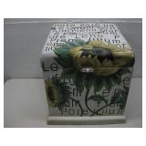 13'X12'  Vintage Sunflower Storage Box