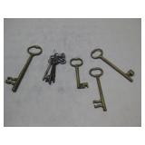 Seven Vtg Skeleton Keys
