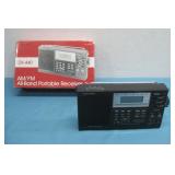 Am/Fm Portable Receiver Untested