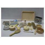 Assorted Vtg Plastic Vanity Accessories & More See