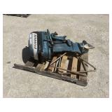 Evinrude Outboard Engine