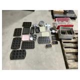Baking Moulds And Skillet Sets