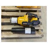 DeWalt Blower