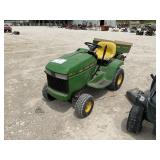 John Deere Lawn Tractor