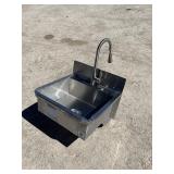 Stainless Steel Sink With Pull Out Faucet