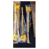 4BUNDLES OF YELLOW ARTIFICIAL FLOWERS