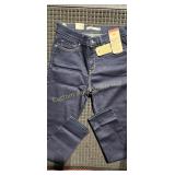 LEVI'S 311 SHAPING SKINNY 28X30 RETAIL $70