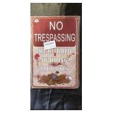8x12 METAL NO TRASPASSING SIGN