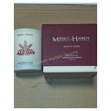 MINKY MANNER OF HANDY HAPPINESS SCENTED CANDLE