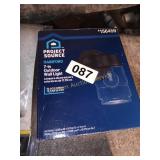 7 1/2 IN OUTDOOR WALL LIGHT