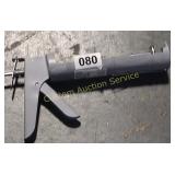 CAULKING GUN