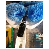 DUST PAN AND FAN BRUSH