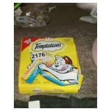 TEMPTATIONS CAT TREATS