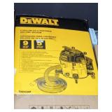 DEWALT 9 GAL WET AND DRY VAC