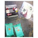 LUME WIPES CLOWN MASK AND 4 IN TUBE