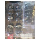 DEADBOLT DOOR KNOB SET
