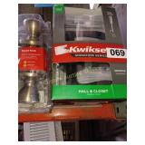 KEYED DOOR KNOB AND CLOSET LEVER