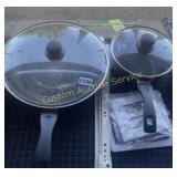 3PC POTS & PANS & 5PC WALL PLATES