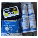 2 WIPES & 2 SHOE CLEANERS