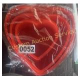 HEART SHAPED SILICONE BOWLS