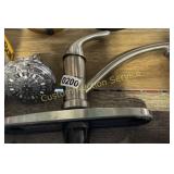SINK FAUCET & SHOWER HEAD