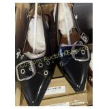 WOMENï¿½S SIZE 7 SHOES