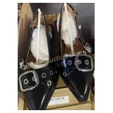 WOMENï¿½S SIZE 7 SHOES