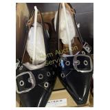 WOMENï¿½S SIZE 8.5 SHOES