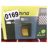 LED WALL LIGHTS 4 CT SOLAR
