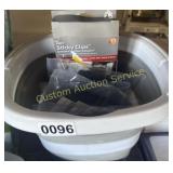 COLLAPSIBLE BUCKEY WITH 4PC HOUSEHOLD ITEMS