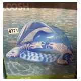 XL BLUE POOL CHAIR