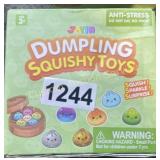 SURPRISE SQUISHY DUMPLING TOY