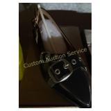 WOMENï¿½S SIZE 7 SHOES