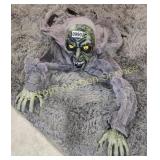 ZOMBIE GROUND BREAKER DECORATION