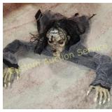 ZOMBIE GROUND BREAKER DECORATION